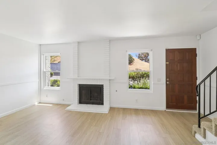 5890 Reo Ter. C, San Diego, California 92139