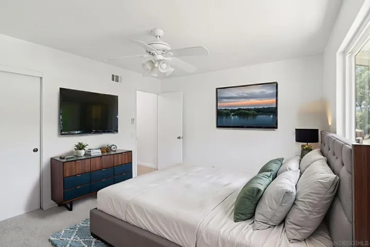 5890 Reo Ter. C, San Diego, California 92139