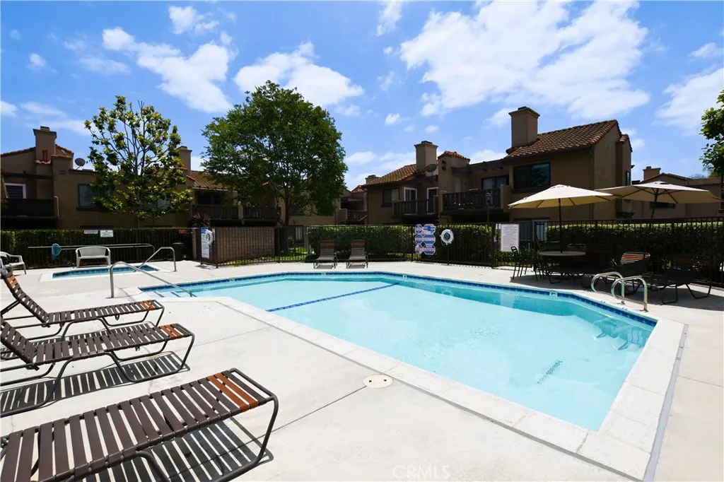 3093 Brea Boulevard 16, Fullerton, California 92835 home-pic-2