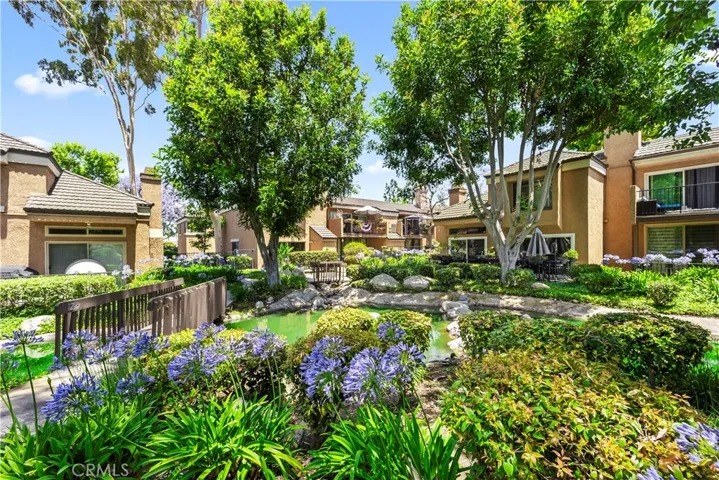 7912 Northlake Drive 105, Huntington Beach, California 92647