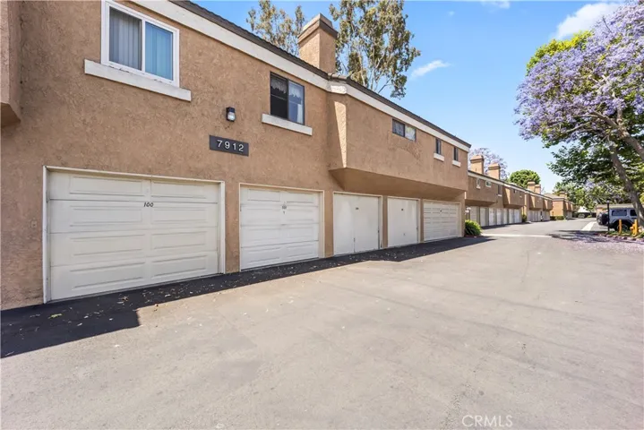 7912 Northlake Drive 105, Huntington Beach, California 92647