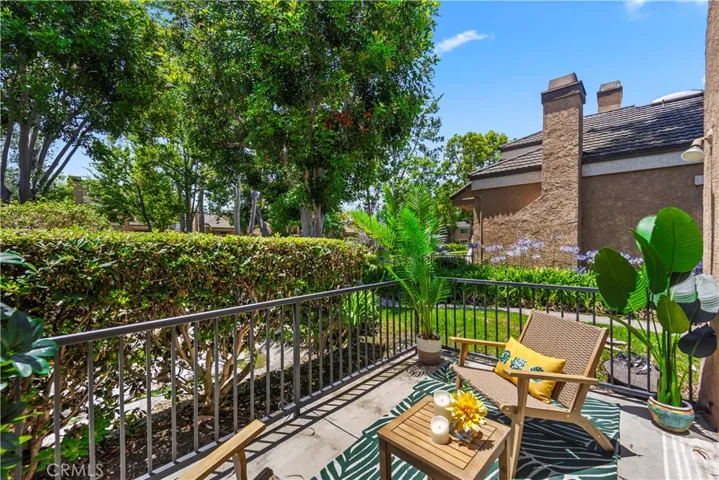 7912 Northlake Drive 105, Huntington Beach, California 92647