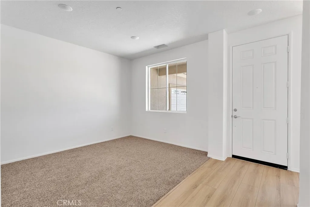 16111 Pablo Court, Victorville, California 92395 home-pic-5
