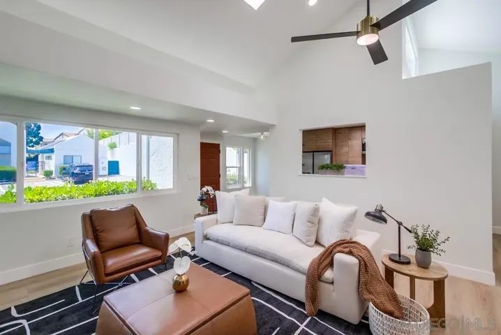 175 Bronze Way, Vista, California 92083