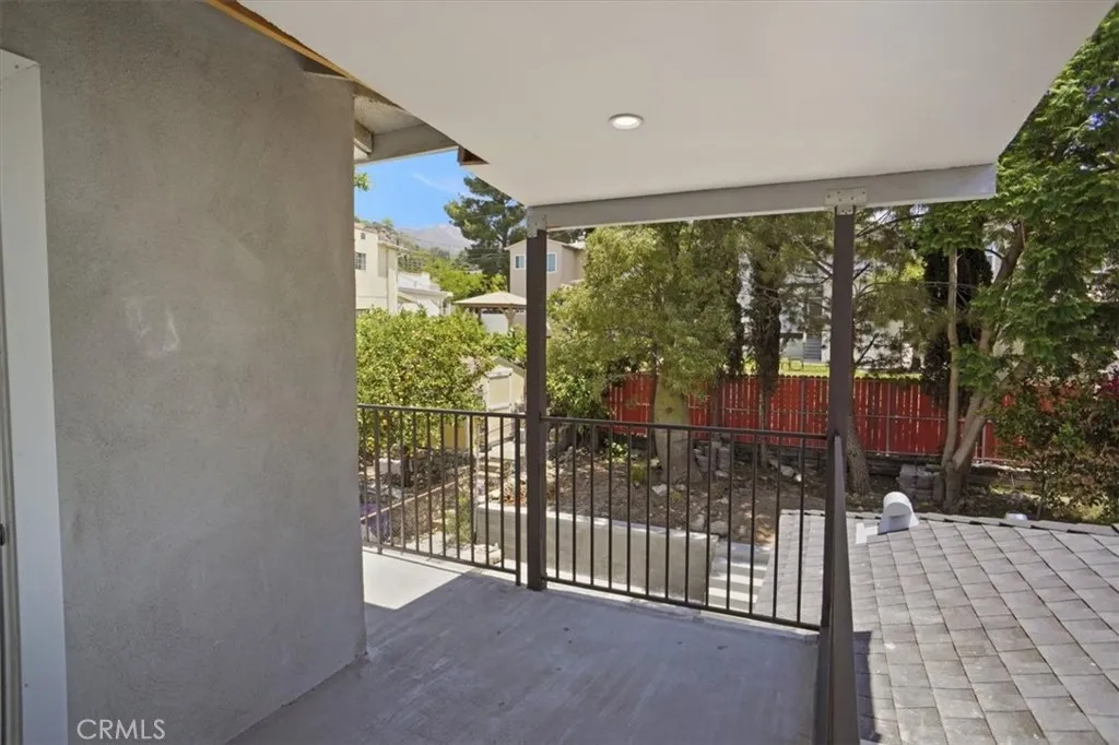 10324 Silverton Avenue, Tujunga, California 91042 home-pic-18