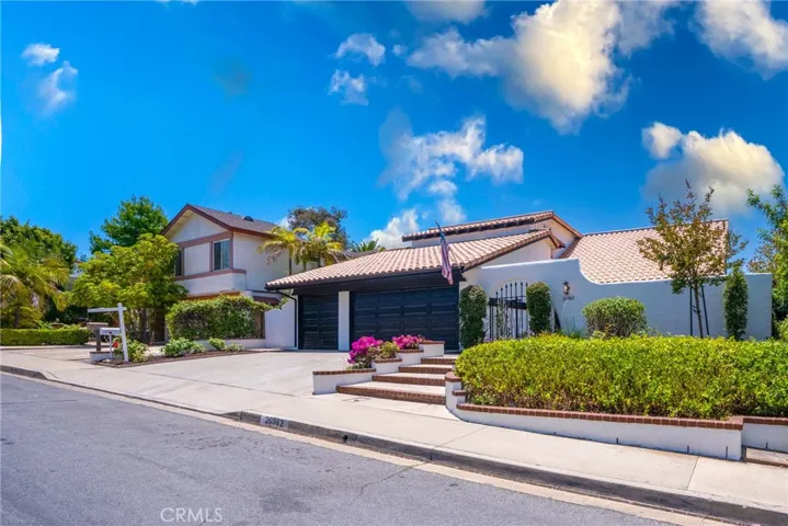 26982 Pueblonuevo Drive, Mission Viejo, California 92691