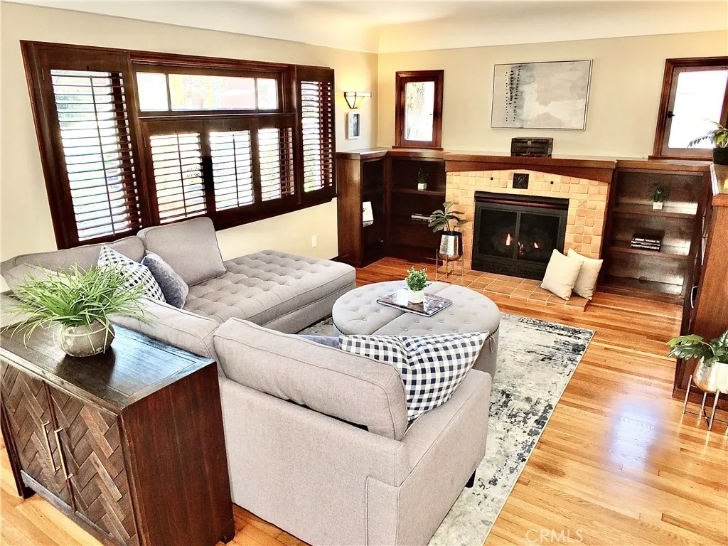 4719 E E. Colorado Street, Long Beach, California 90814 home-pic-10