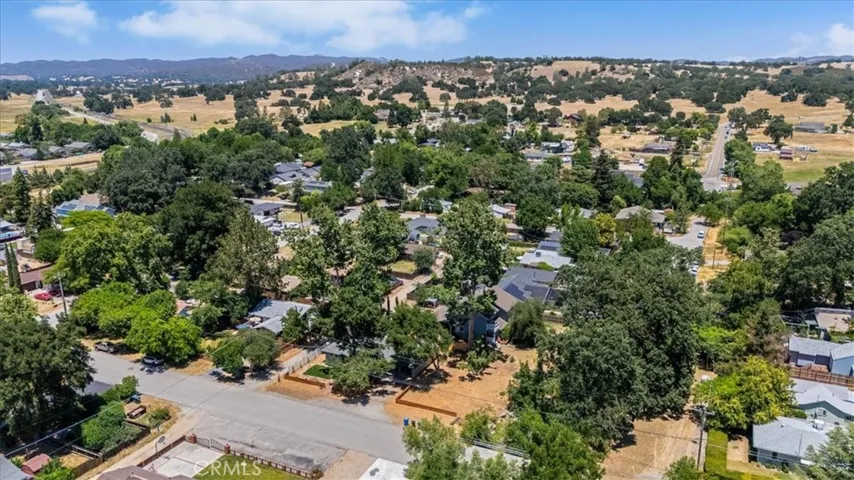 9617 Encina Avenue, Santa Margarita, California 93453