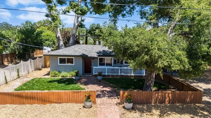 9617 Encina Avenue, Santa Margarita, California 93453