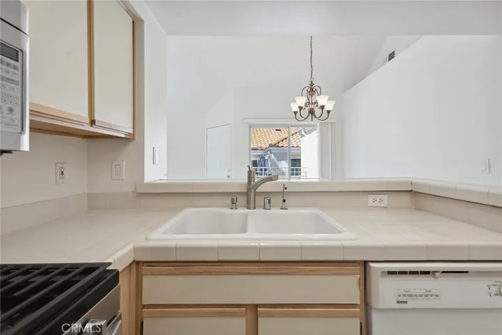4240 Lost Hills Road 2205, Calabasas, California 91301
