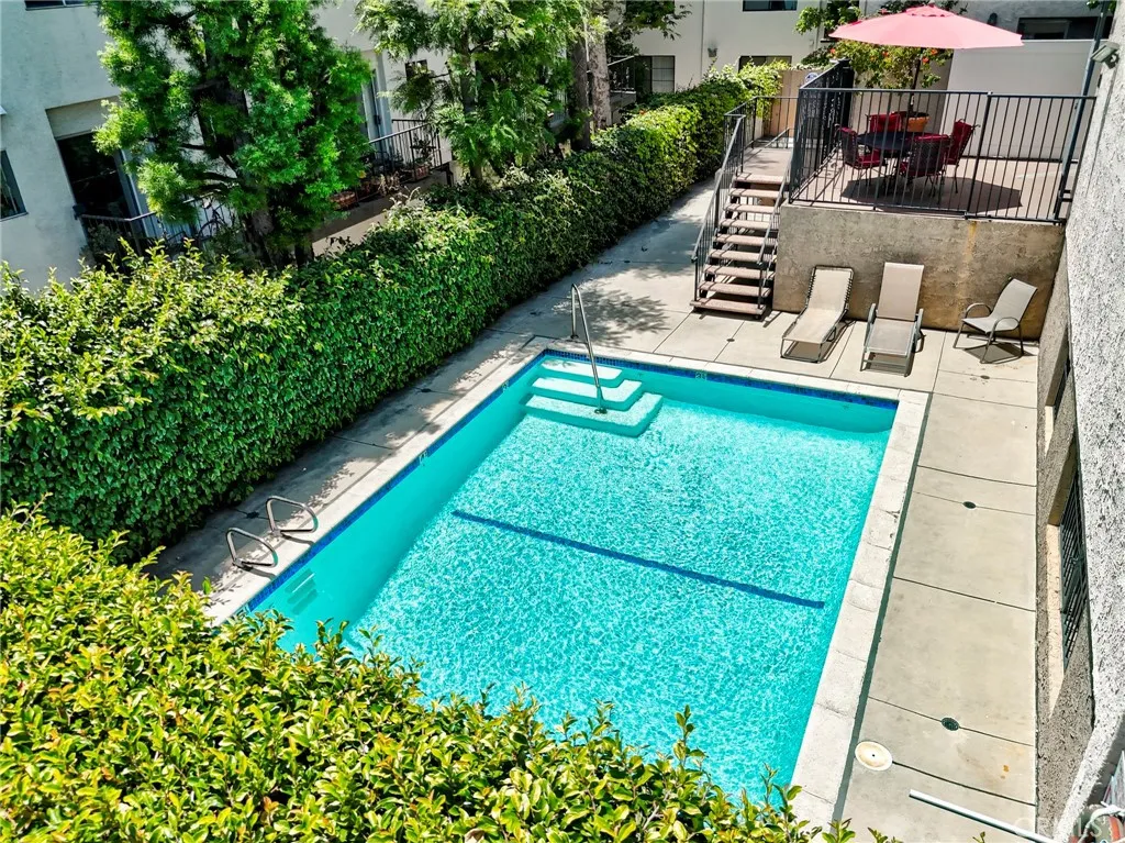 11100 Acama Street 16, Studio City, California 91602 home-pic-22