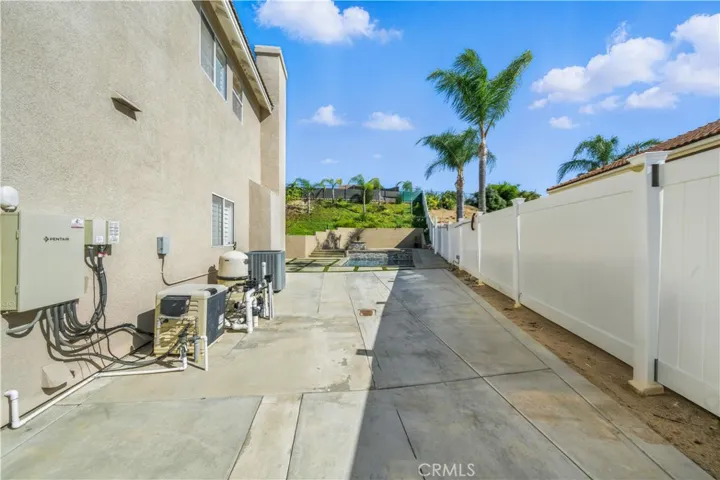 33175 Camino Maraca, Temecula, California 92592