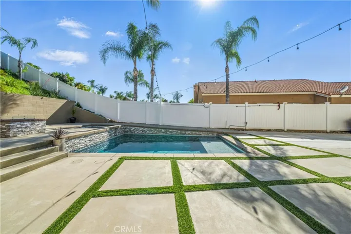 33175 Camino Maraca, Temecula, California 92592