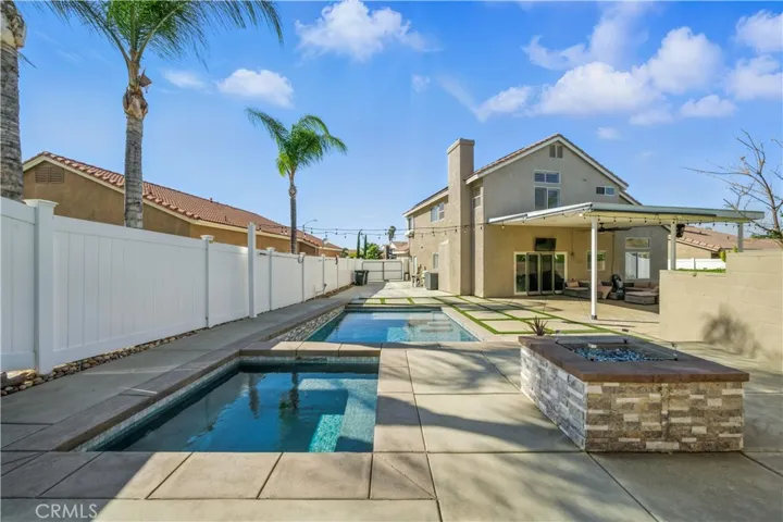 33175 Camino Maraca, Temecula, California 92592