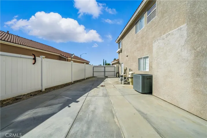33175 Camino Maraca, Temecula, California 92592
