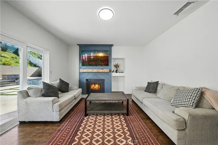 33175 Camino Maraca, Temecula, California 92592