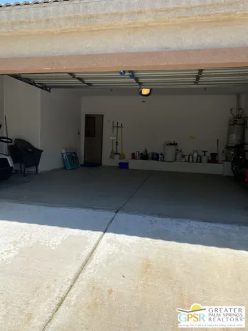 Full Spacious 2 Car Garage