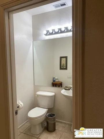 2 + 1/2 Baths