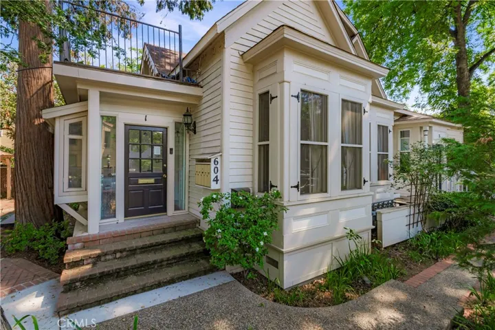 604 Salem Street, Chico, California 95928