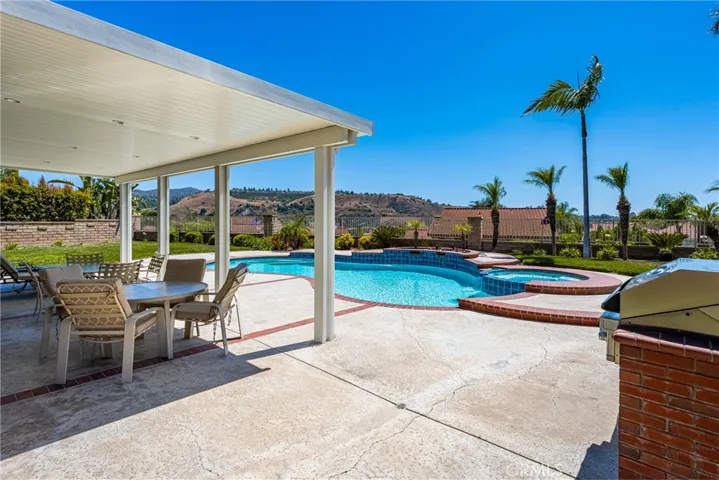 24330 Via Arriba Linda, Yorba Linda, California 92887