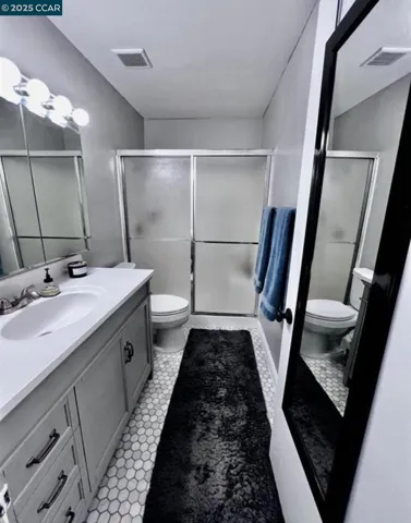1093 Mohr Ln, Concord, California 94518