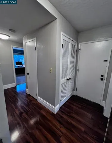 1093 Mohr Ln, Concord, California 94518