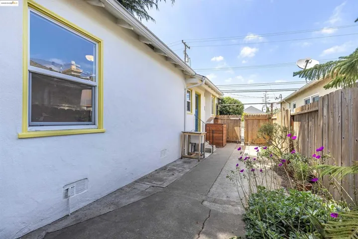 133 Harlan St, San Leandro, California 94577