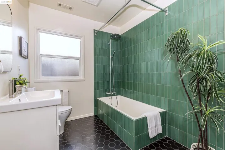 133 Harlan St, San Leandro, California 94577
