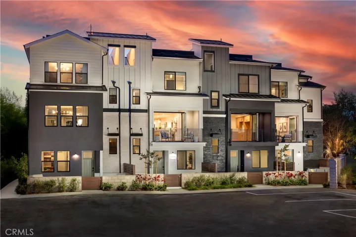 19011 Main Street 113, Huntington Beach, California 92648
