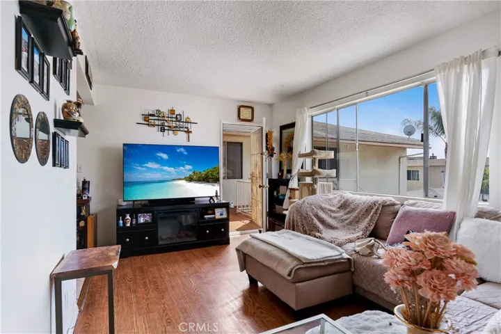 1900 Vanderbilt Lane, Redondo Beach, California 90278