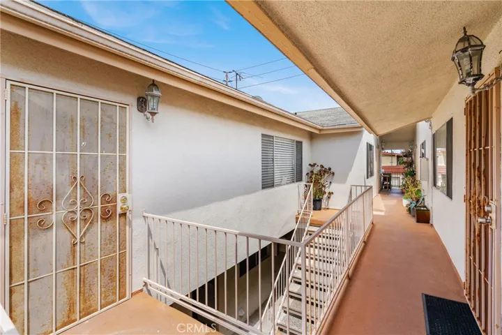 1900 Vanderbilt Lane, Redondo Beach, California 90278