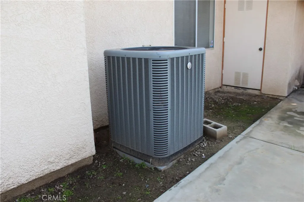 3539 Castaic Street, Riverside, California 92501 home-pic-9