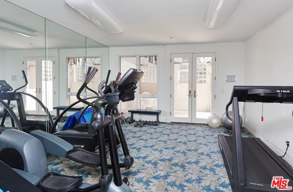 121 N Almont Drive 103, Beverly Hills, California 90211 home-pic-21