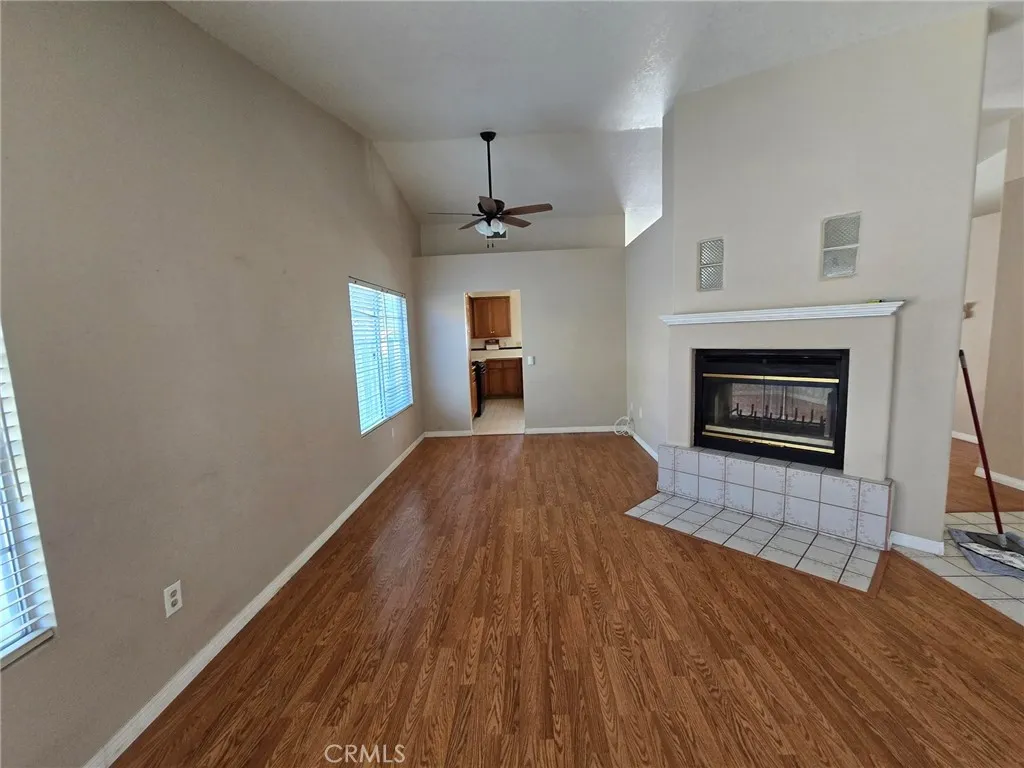 23614 Tonada Lane, Moreno Valley, California 92557 home-pic-2