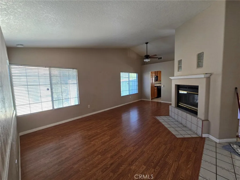 23614 Tonada Lane, Moreno Valley, California 92557 home-pic-6