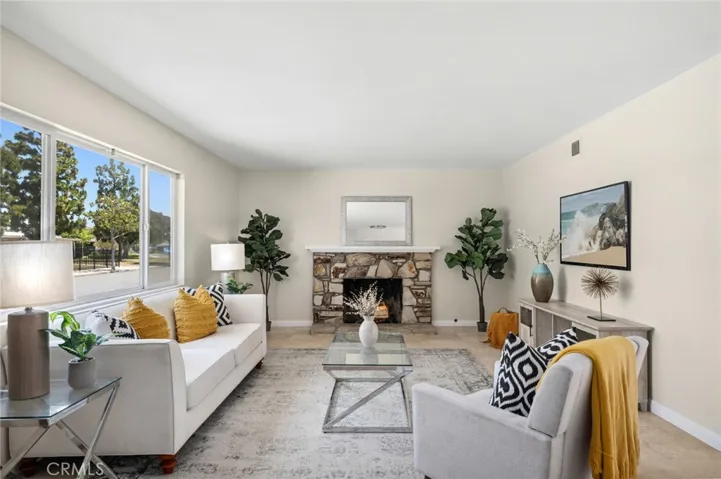 18643 Las Flores Street, Fountain Valley, California 92708