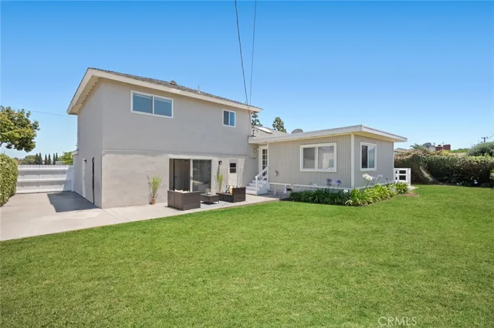 18643 Las Flores Street, Fountain Valley, California 92708