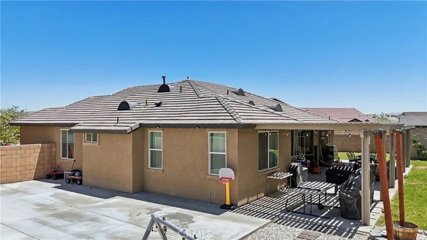 13416 Maxwell Court, Victorville, California 92395