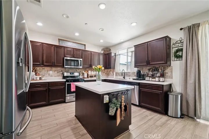 13416 Maxwell Court, Victorville, California 92395