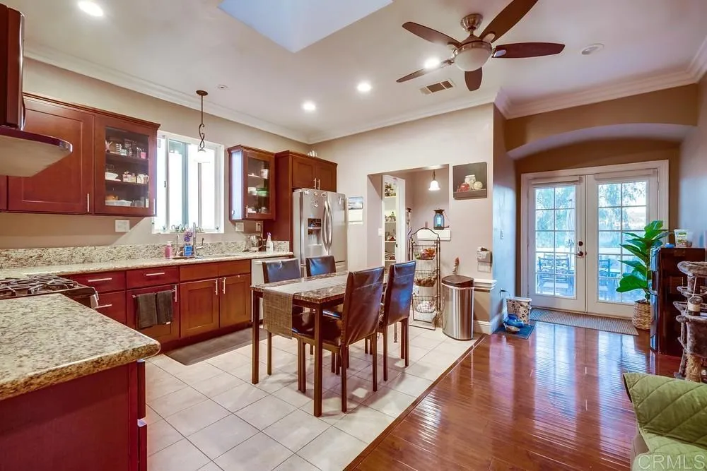 14448 Oakley Drive, Riverside, California 92503 home-pic-32