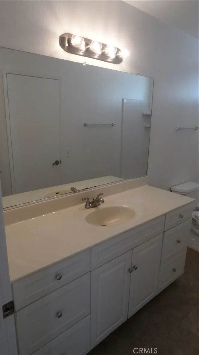6821 Rocky Grove Court 13, Yorba Linda, California 92886 home-pic-13