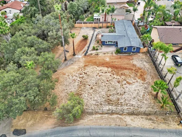 Oak Drive, Vista, California 92084