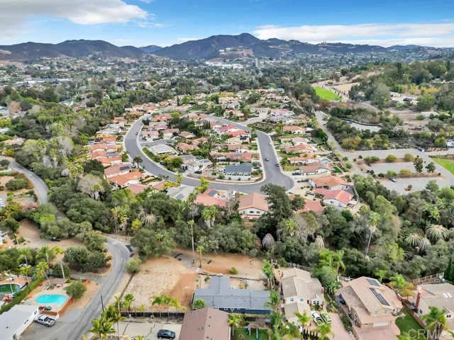 Oak Drive, Vista, California 92084