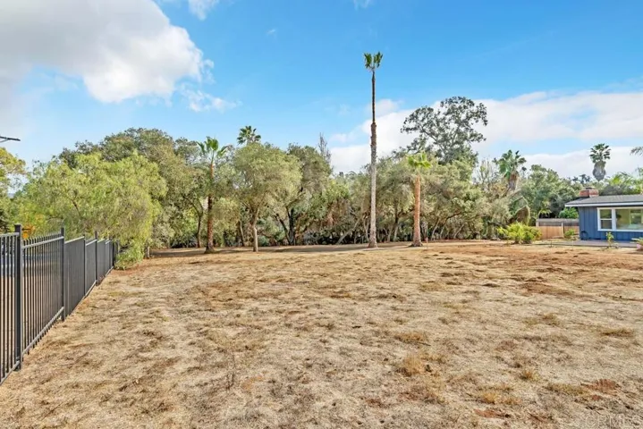 Oak Drive, Vista, California 92084