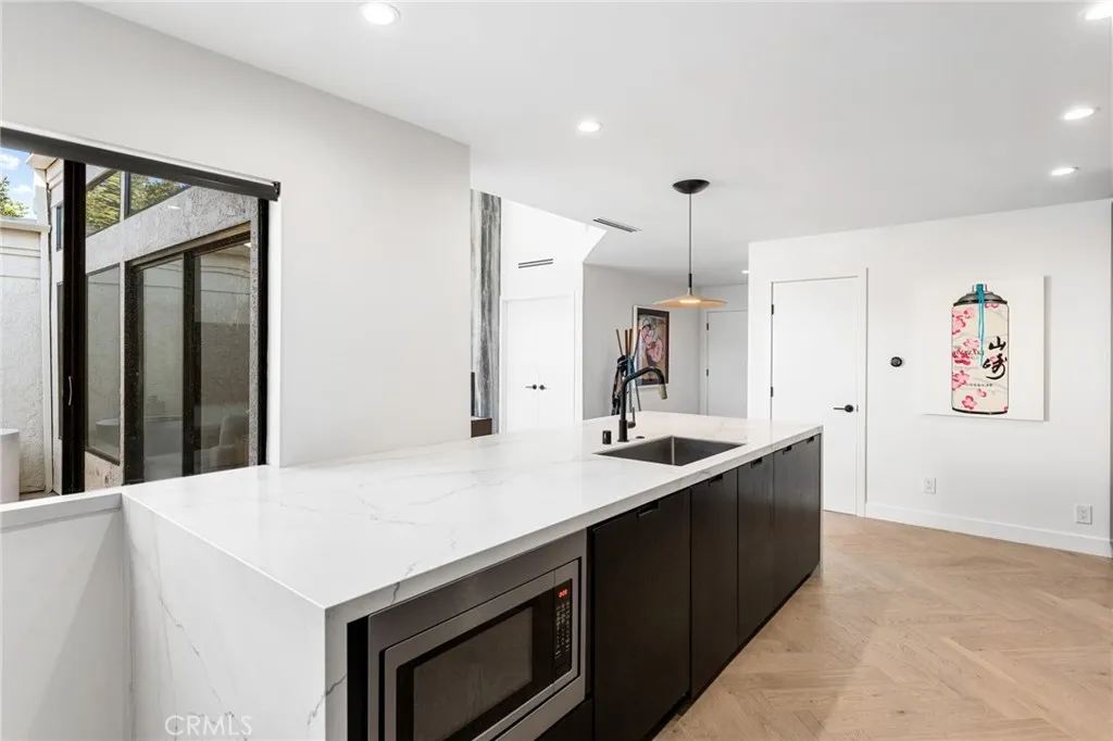 45 Morena, Irvine, California 92612 home-pic-11