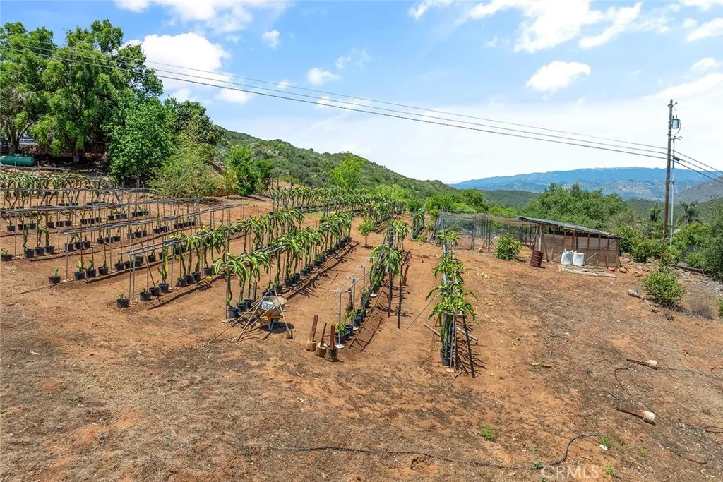 1996 Rainbow Glen Road, Fallbrook, California 92028 home-pic-10