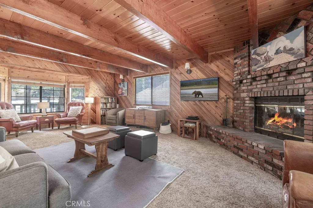 1561 Malabar Way, Big Bear City, California 92314 home-pic-11
