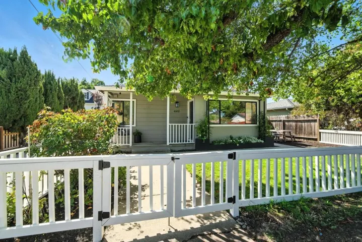 449 2nd Avenue, Redwood City, California 94063