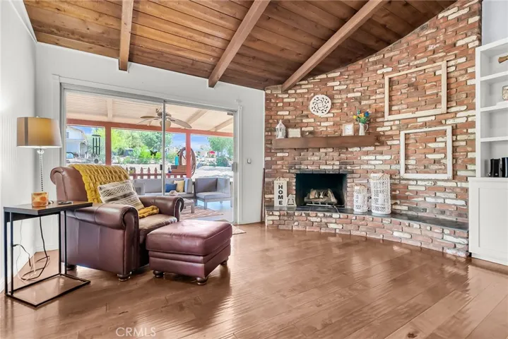 Look at this brickwork!