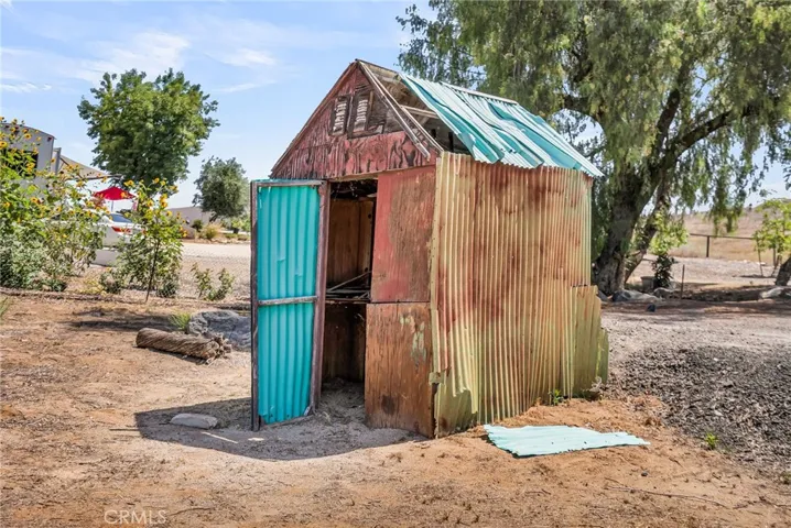 Cutest lil shed in town, but can be easily removed!